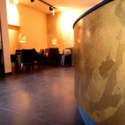 wandbeschichtung-theke-grandezza-goldspachtel-2-web.jpg