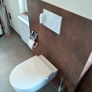 Dusche und Schrank Negernbötel